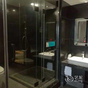 桃丝艺术酒店(南宁金湖广场地铁站店)酒店提供图片