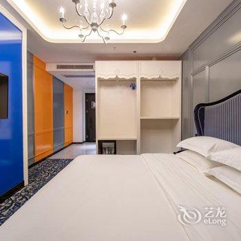 桃丝艺术酒店(南宁金湖广场地铁站店)酒店提供图片