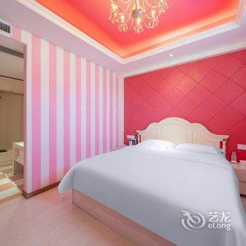 桃丝艺术酒店(南宁金湖广场地铁站店)酒店提供图片