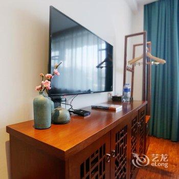 溪畔女儿家客栈(张家界千古情店)酒店提供图片