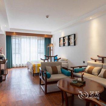 溪畔女儿家客栈(张家界千古情店)酒店提供图片