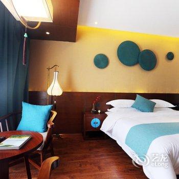 溪畔女儿家客栈(张家界千古情店)酒店提供图片