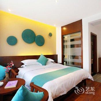 溪畔女儿家客栈(张家界千古情店)酒店提供图片