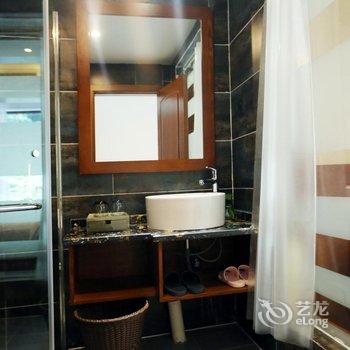 溪畔女儿家客栈(张家界千古情店)酒店提供图片