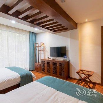 溪畔女儿家客栈(张家界千古情店)酒店提供图片