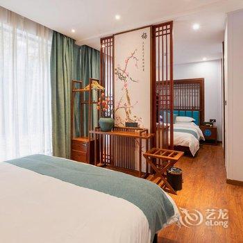 溪畔女儿家客栈(张家界千古情店)酒店提供图片