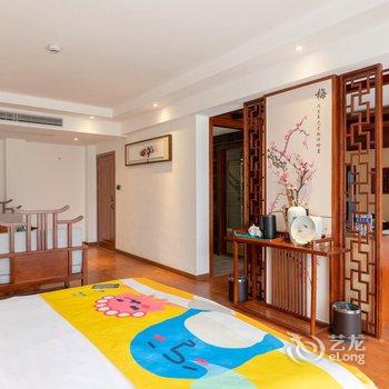 溪畔女儿家客栈(张家界千古情店)酒店提供图片