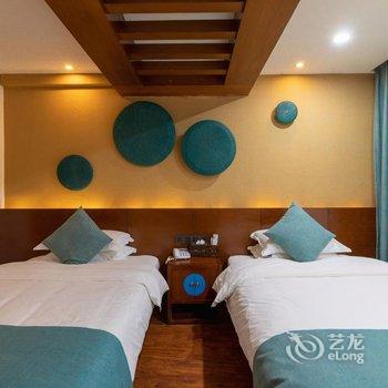 溪畔女儿家客栈(张家界千古情店)酒店提供图片