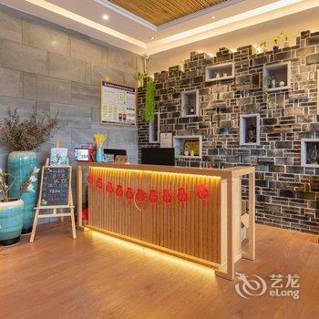 溪畔女儿家客栈(张家界千古情店)酒店提供图片