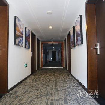 飞鸿精品酒店(红高路地铁站龙城国际店)酒店提供图片