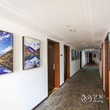 飞鸿精品酒店(红高路地铁站龙城国际店)酒店提供图片