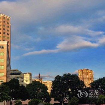 西雅图酒店(广州琶洲东圃客运站店)酒店提供图片