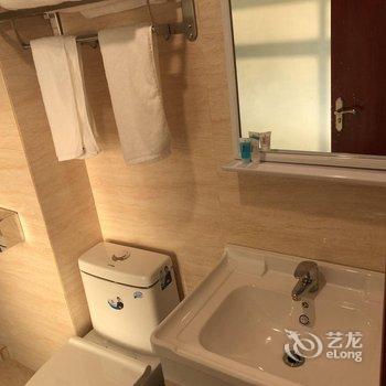 永峰家园(余荫山房景区店)酒店提供图片
