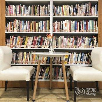 筑美印象酒店式公寓(青岛台东步行街店)酒店提供图片