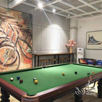 筑美印象酒店式公寓(青岛台东步行街店)酒店提供图片