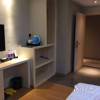 路客HOTELS(华岩寺地铁站店)酒店提供图片