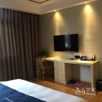 路客HOTELS(华岩寺地铁站店)酒店提供图片