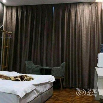 陆良颐景源主题酒店酒店提供图片