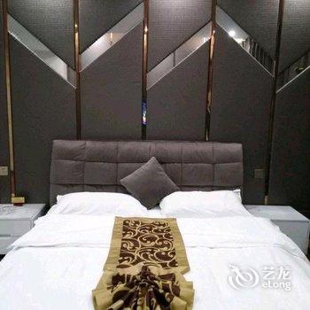 陆良颐景源主题酒店酒店提供图片