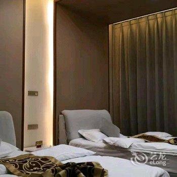 陆良颐景源主题酒店酒店提供图片