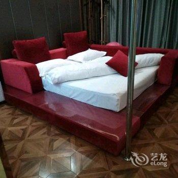 陆良颐景源主题酒店酒店提供图片