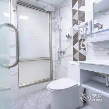 东逸酒店(雅安高铁站店)酒店提供图片
