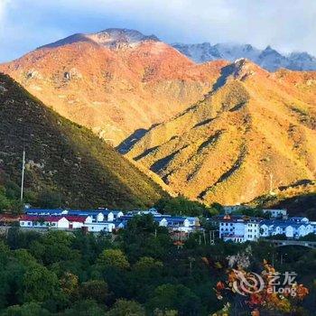 老闫客栈(聚灵峡灵山风景区店)酒店提供图片