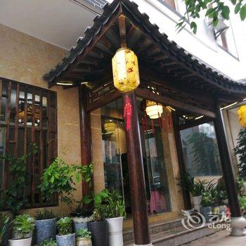 抚仙湖老木头客栈(禄充风景区店)酒店提供图片