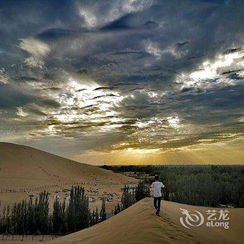 敦煌无疆户外沙漠星空露营基地酒店提供图片