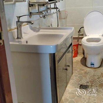 利川凉风水滨民宿酒店提供图片