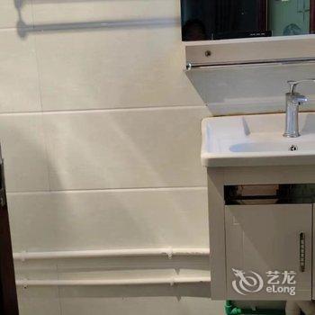 利川凉风水滨民宿酒店提供图片