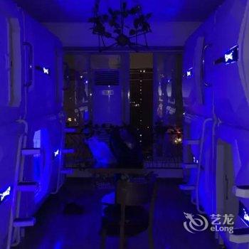 成都自由度太空舱青年旅舍酒店提供图片
