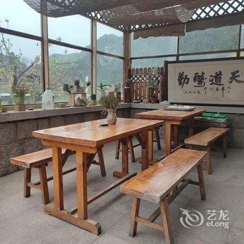 青岛崂山河东村民宿酒店提供图片