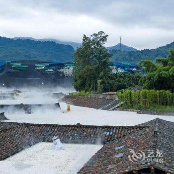 峨眉山观景温泉汤屋酒店提供图片