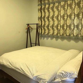 云峰山亚方农家院酒店提供图片