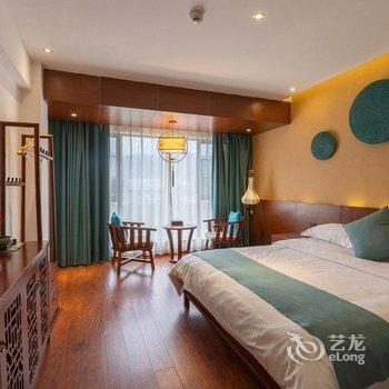 溪畔女儿家客栈(张家界千古情店)酒店提供图片