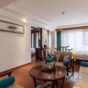 溪畔女儿家客栈(张家界千古情店)酒店提供图片