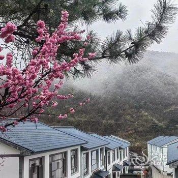 老闫客栈(聚灵峡灵山风景区店)酒店提供图片