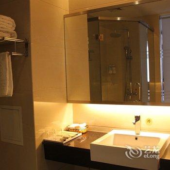 香格里拉市裕和华府大酒店酒店提供图片