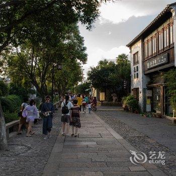 巷子里的阳光民宿(苏州拙政园平江路店)酒店提供图片