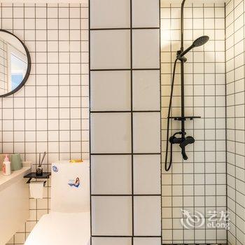 成都米兰死忠公寓酒店提供图片