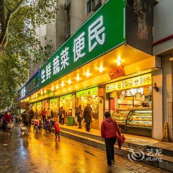 郑州再遇见公寓酒店提供图片