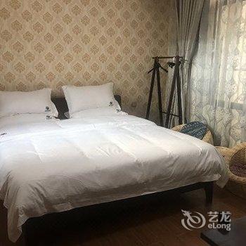 普者黑叁涧庭院民宿酒店提供图片