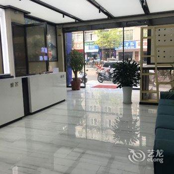 隆林成飞精品酒店酒店提供图片