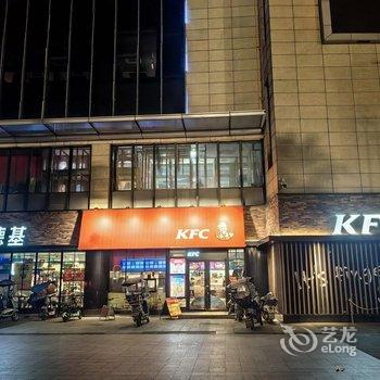 彭州玛莎加尔大酒店(市政府沃尔玛广场店)酒店提供图片