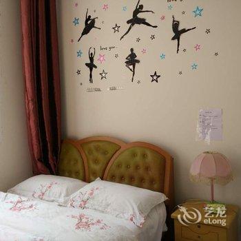 甘孜泸定拾光小筑NO.2酒店提供图片