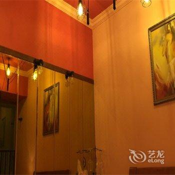 贵阳原木酒窖公寓酒店提供图片