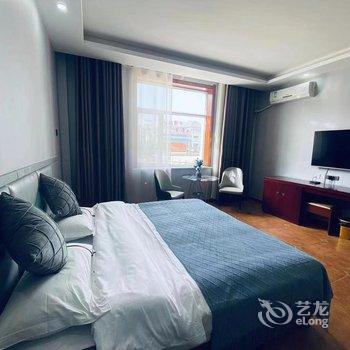七彩丹霞山宇客栈酒店提供图片