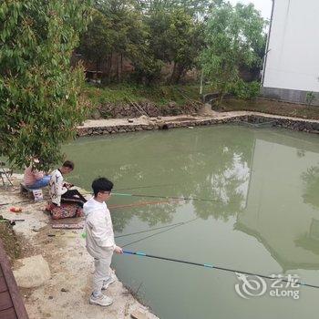 建德小镇民宿酒店提供图片