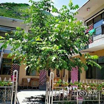老闫客栈(聚灵峡灵山风景区店)酒店提供图片